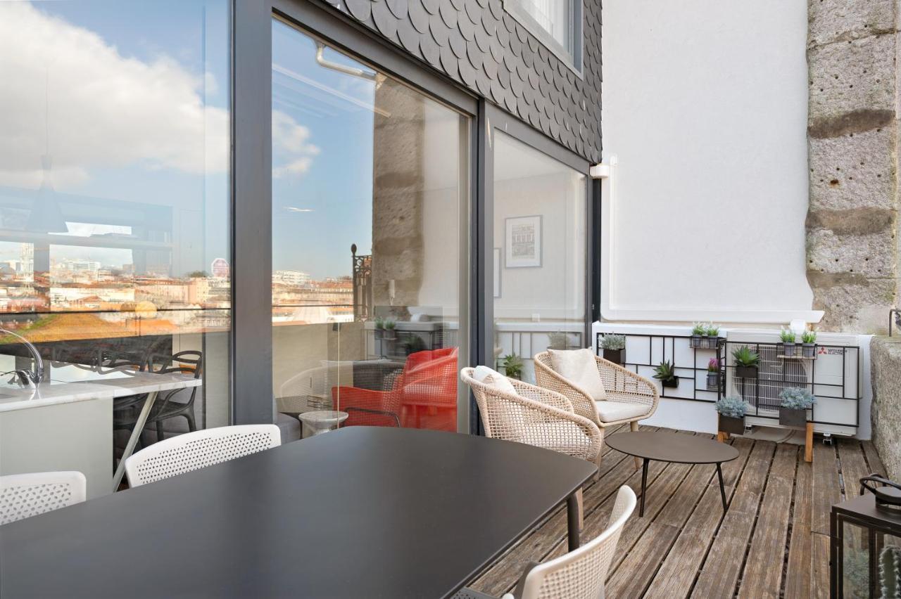 Rooftop Balcony At Porto Historic Center Exterior photo